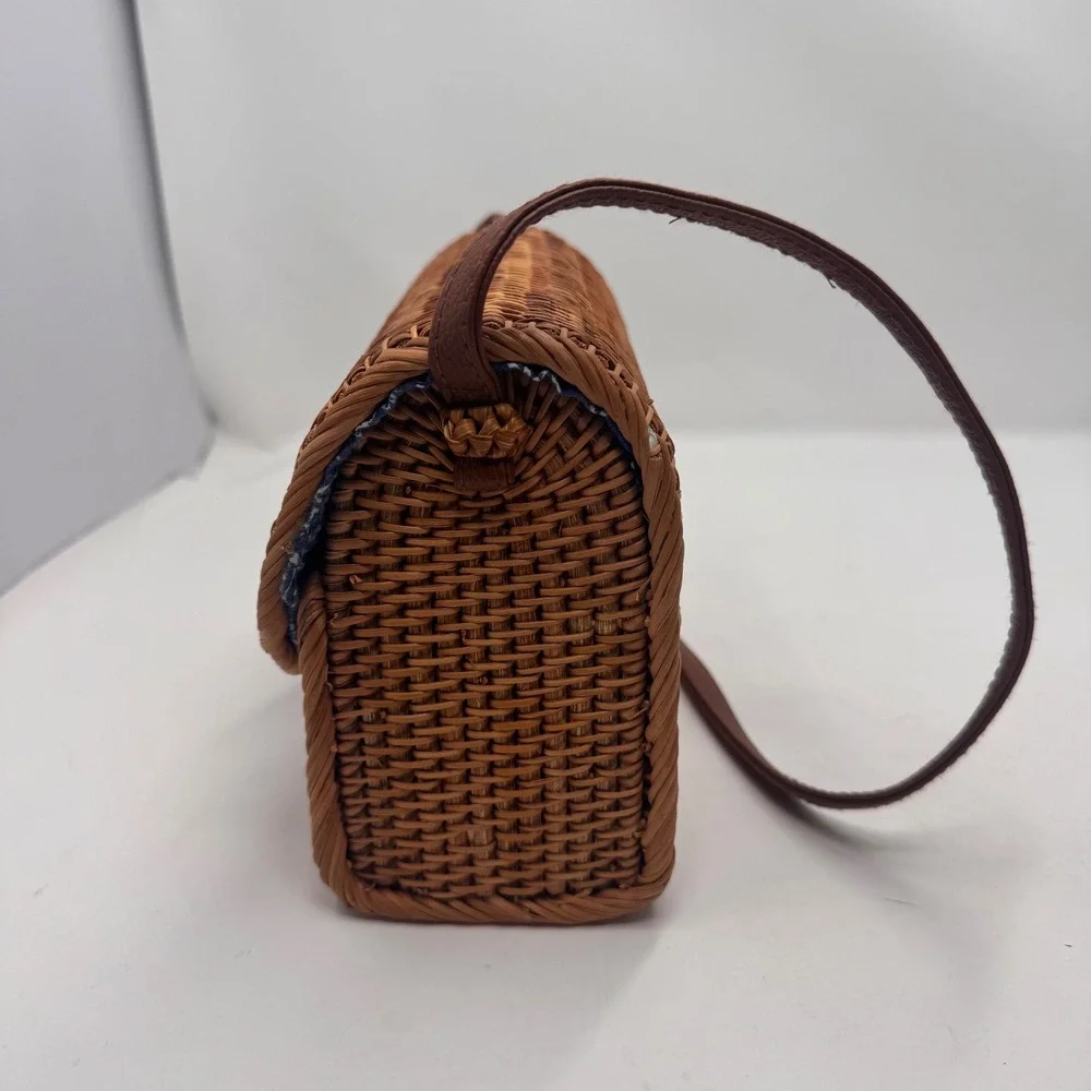 Woven Crossbody Bag in Brown